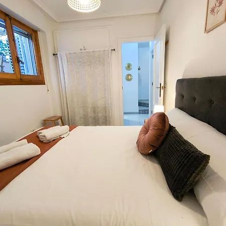 Modern Duplex Two Streets From * لا ماتا